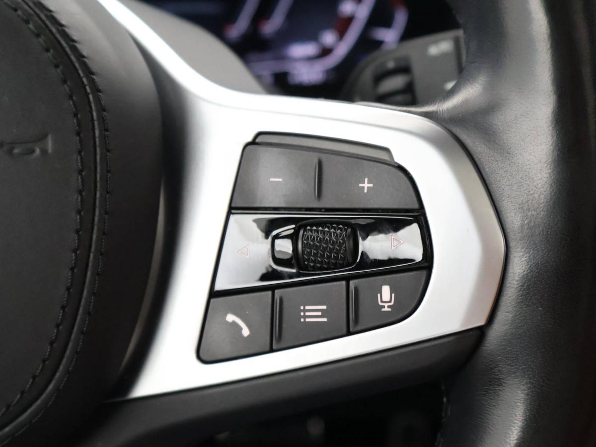 BMW iX3 BMW iX3 80 kWh FACELIFT M-SPORT + ELEKTR. TREKHAAK SPORTSTOELEN LEDER | PANORAMA | ADAPTIVE CRUISE | MEMORY