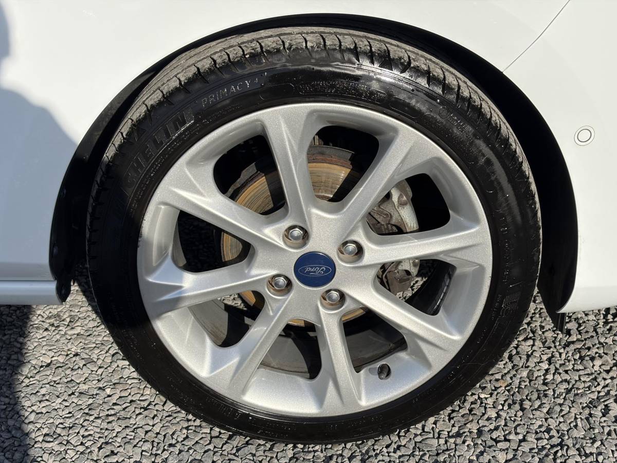 Ford Fiesta Ford Fiesta 1.0 EcoBoost Titanium 2e Eigenaar,6 Bak,Camera,Trekhaak,Navi,102pk,Pdc V+A,Lm velgen,5 Deurs,N.A.P,Net beurt gehad,Bj 11-2017,Rijstrooksensor,Apk tot 12-2026