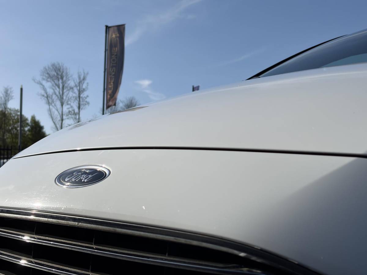 Ford Fiesta Ford Fiesta 1.0 EcoBoost Titanium 2e Eigenaar,6 Bak,Camera,Trekhaak,Navi,102pk,Pdc V+A,Lm velgen,5 Deurs,N.A.P,Net beurt gehad,Bj 11-2017,Rijstrooksensor,Apk tot 12-2026