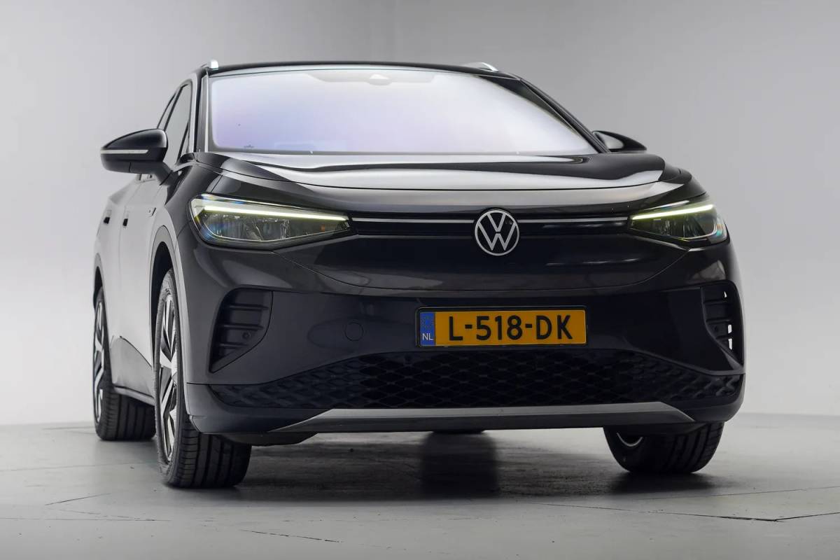 Volkswagen ID.4 Volkswagen ID.4 Max 77 kWh 3-fase [ LED Navi Adapt.cruise Stoel-en stuurverwarming ]