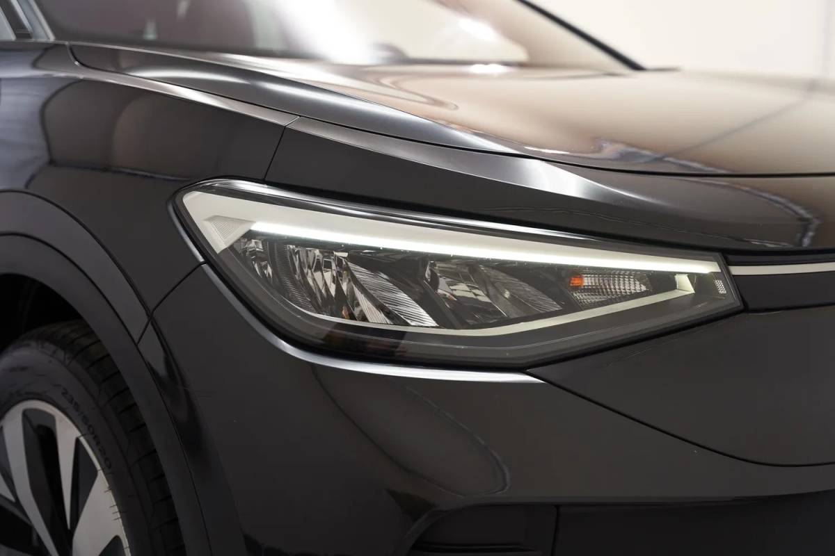 Volkswagen ID.4 Volkswagen ID.4 Max 77 kWh 3-fase [ LED Navi Adapt.cruise Stoel-en stuurverwarming ]