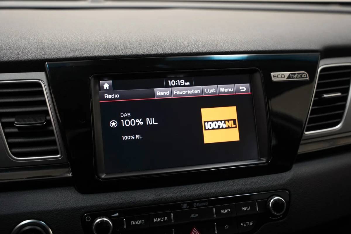 Kia Niro Kia Niro 1.6 GDi Hybrid ExecutiveLine [ JBL Audio Achterbank Verwarming Adapt.cruise ]