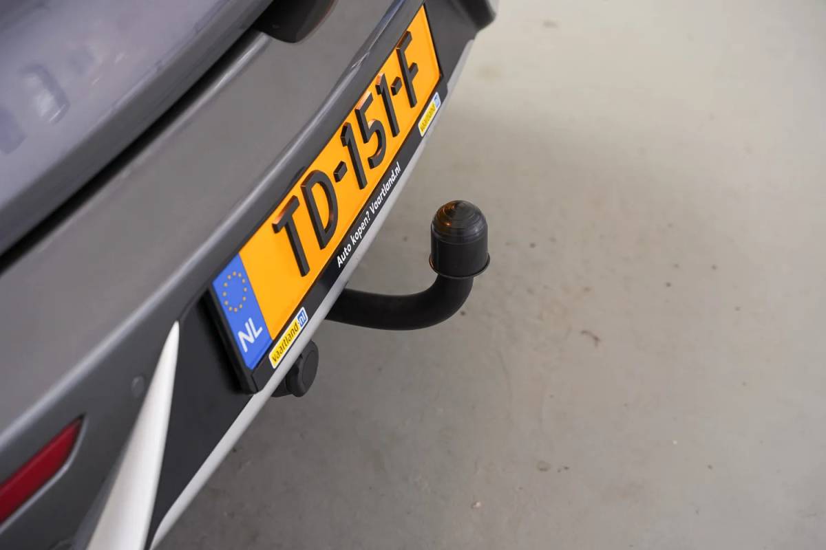 Kia Niro Kia Niro 1.6 GDi Hybrid ExecutiveLine [ JBL Audio Achterbank Verwarming Adapt.cruise ]