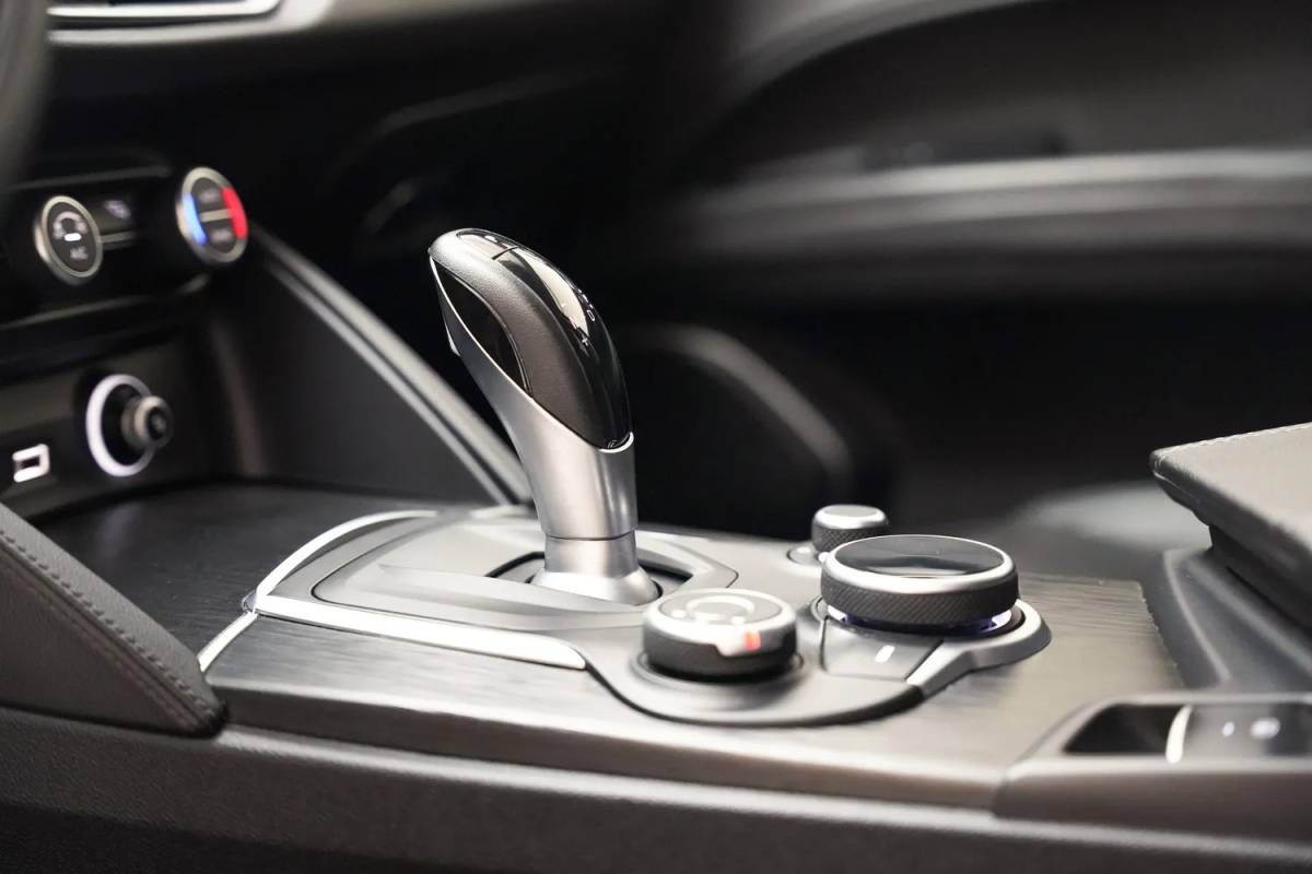 Alfa Romeo Stelvio Alfa Romeo Stelvio 2.0 T AWD 280pk Super Aut. [ Xenon Navi Half leder ]