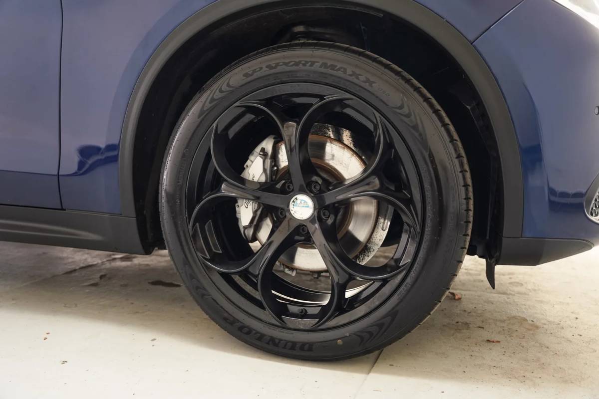 Alfa Romeo Stelvio Alfa Romeo Stelvio 2.0 T AWD 280pk Super Aut. [ Xenon Navi Half leder ]