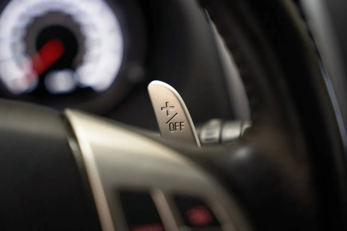 Mitsubishi Outlander Mitsubishi Outlander 2.4 Instyle Aut. 7 pers. [ Leder Schuifdak Xenon Navigatie ]