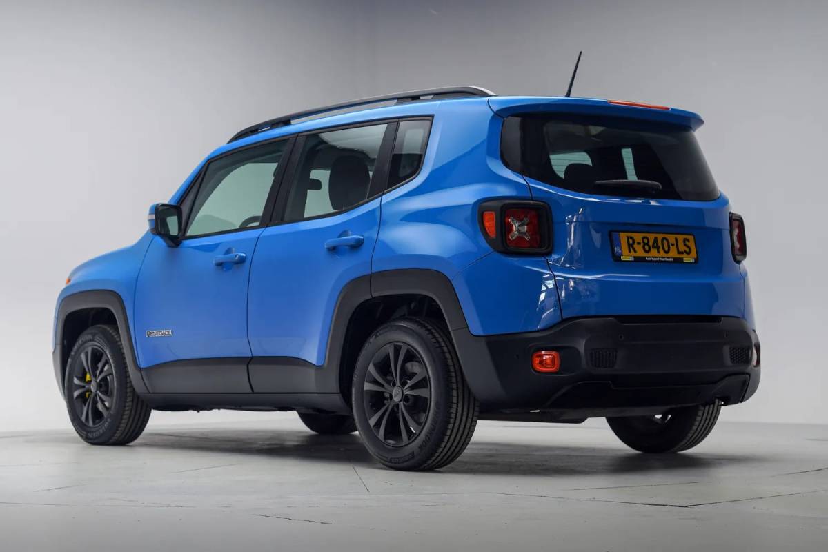 Jeep Renegade Jeep Renegade 1.4 MultiAir Longitude [ Cruise control Airco Multimedia ]