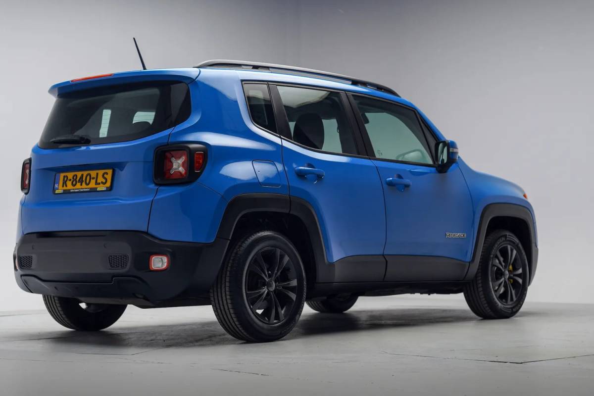Jeep Renegade Jeep Renegade 1.4 MultiAir Longitude [ Cruise control Airco Multimedia ]