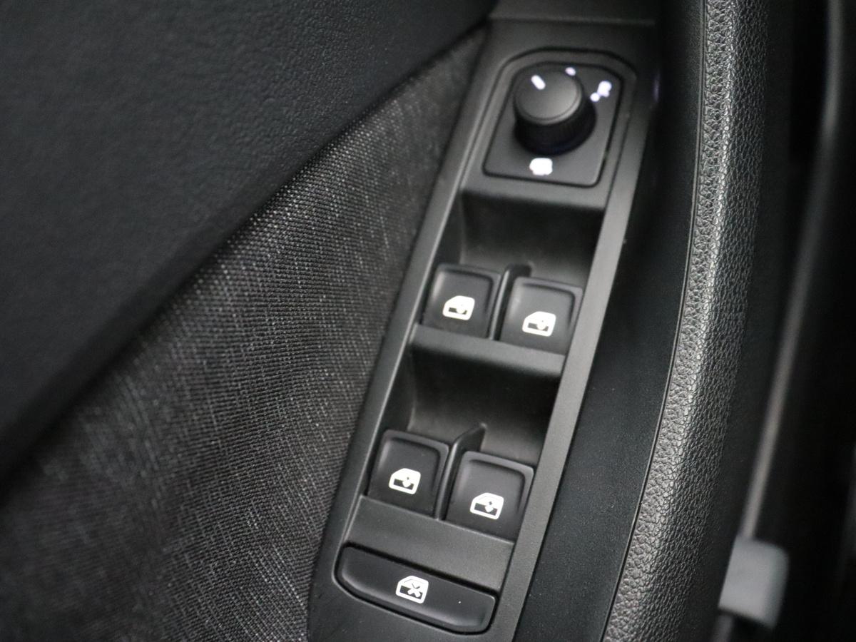 Škoda Scala Skoda Scala 1.0 TSI Style | Automaat | Trekhaak | Carplay |  Climate control | Parkeerhulp | Cruise control | Keyless | Bluetooth | Full LED