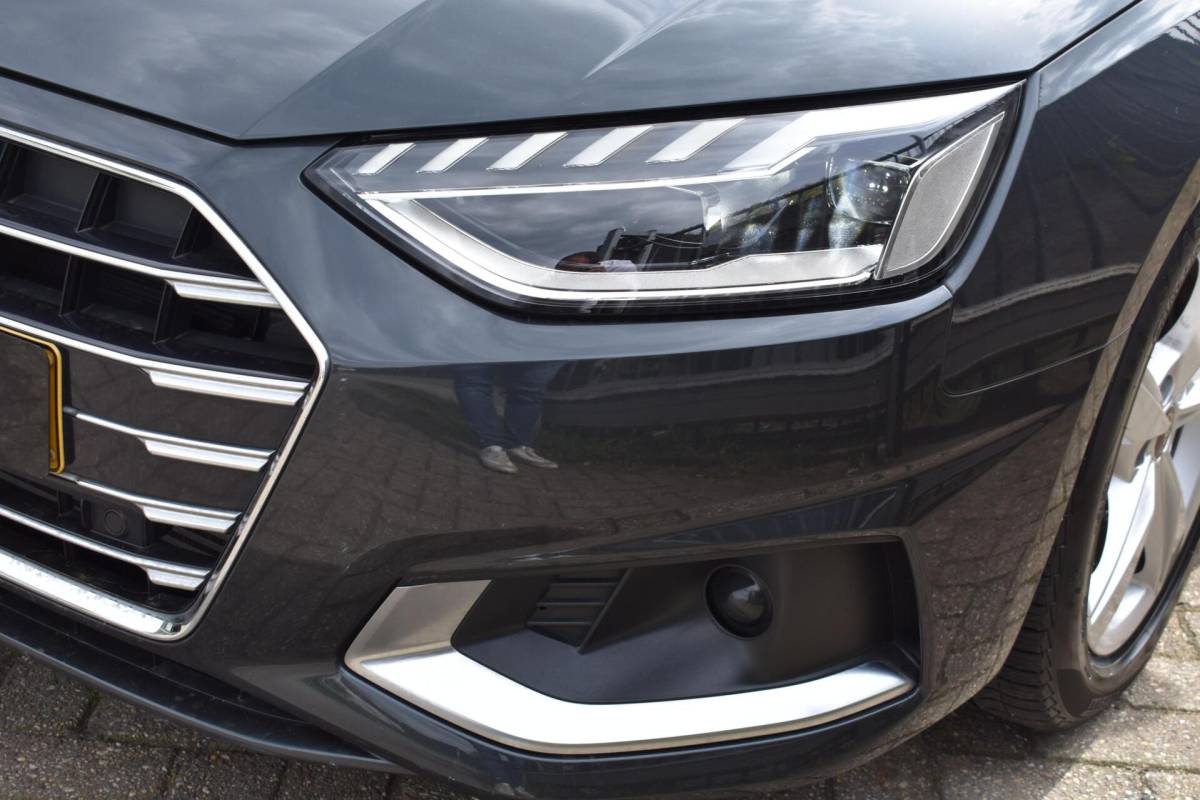 Audi A4 Audi A4 Avant 35 TFSI Advanced Edition | Matrix LED | Trekhaak | Carplay |