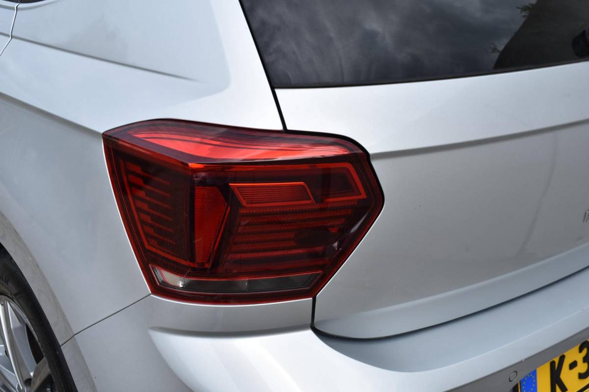 Volkswagen Polo Volkswagen Polo 1.0 TSI Highline Business R | Digitaal Dashboard | Carplay |