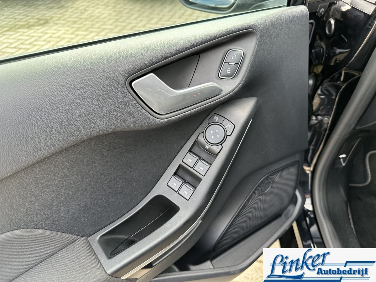 Ford Fiesta Ford Fiesta 1.0 EcoBoost Hybrid Titanium X – NL-AUTO CAMERA