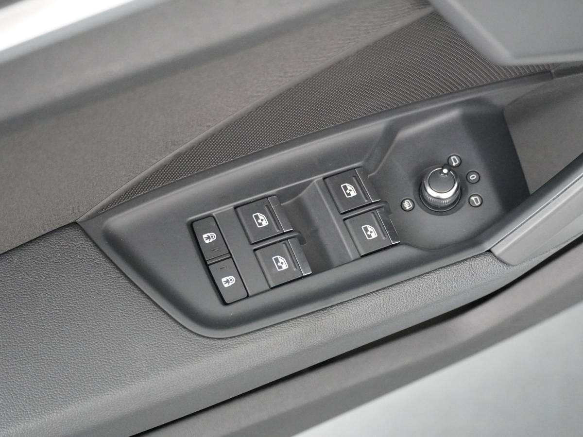 Audi A3 Audi A3 Sportback 30 TFSI Business edition – Navigatie – Climate Controle – Apple Carplay & Android Auto