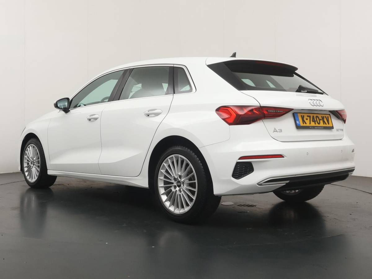 Audi A3 Audi A3 Sportback 30 TFSI Business edition – Navigatie – Climate Controle – Apple Carplay & Android Auto