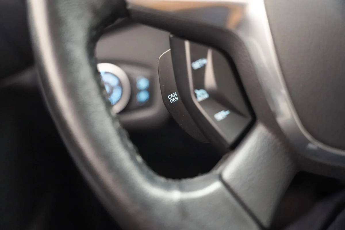 Ford C-MAX Ford C-Max 2.0 PLUG-IN HYBRID Titanium Plus [ Panorama Navi Leder ]