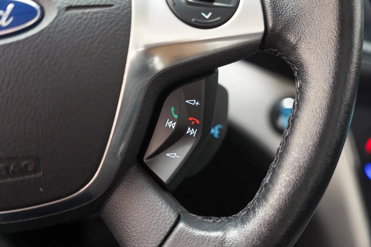 Ford C-MAX Ford C-Max 2.0 PLUG-IN HYBRID Titanium Plus [ Panorama Navi Leder ]