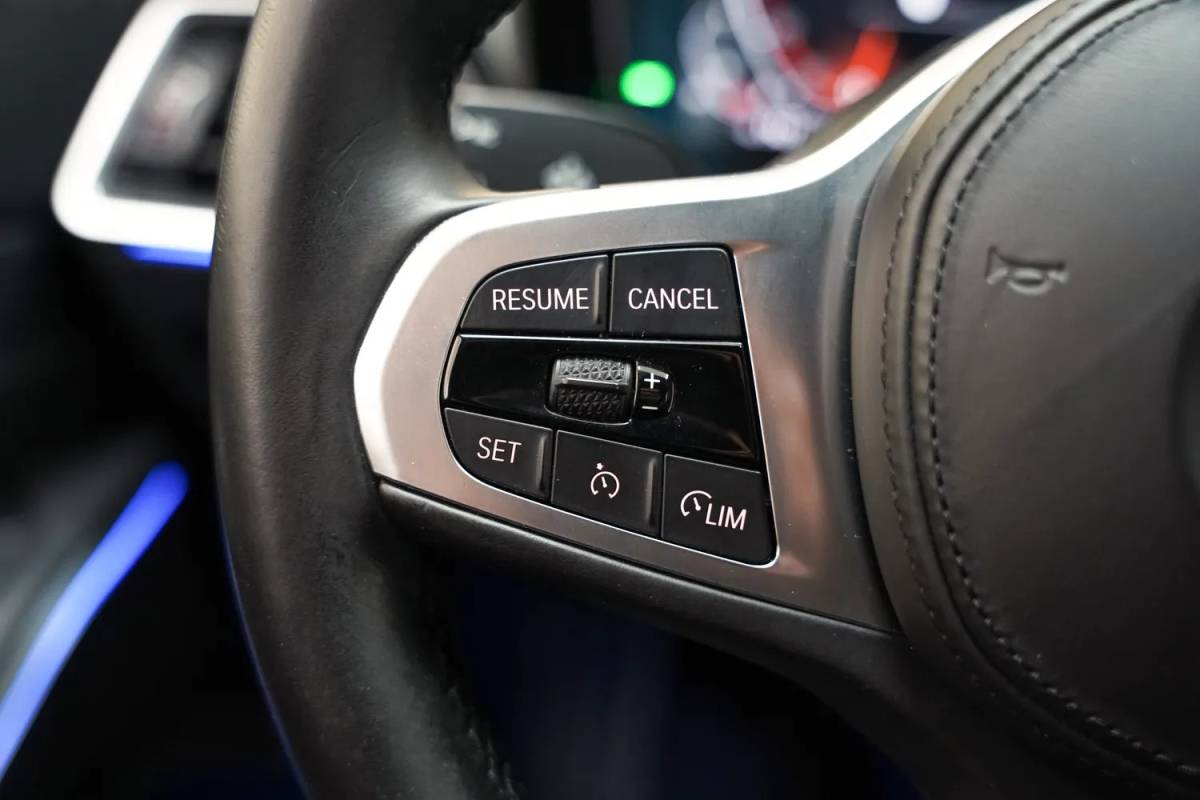 BMW 3 Serie BMW 3-serie TOURING 320i Executive Sport Aut. [ Panoramadak Sportstoelen Live cockpit ]