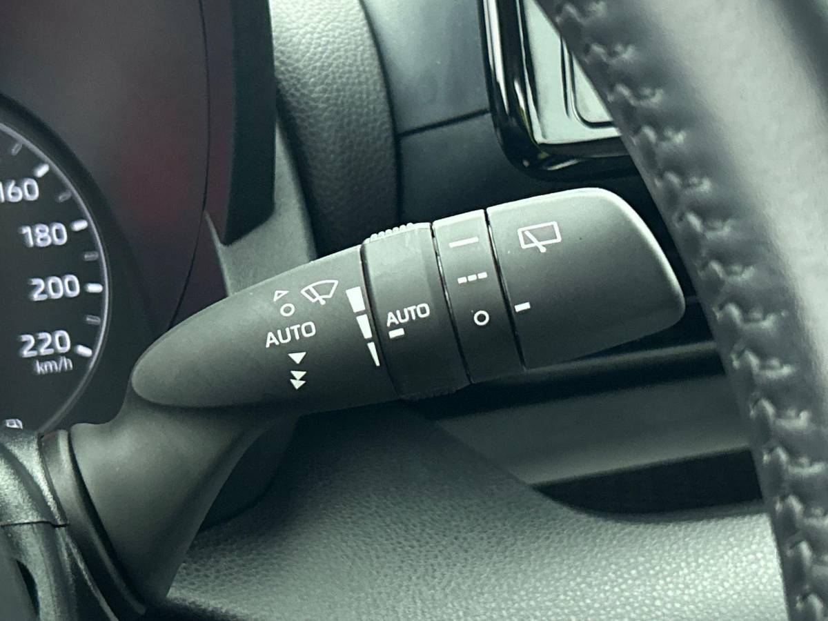 Toyota Yaris Toyota Yaris 1.5 Hybrid Active Auto. Navigatie Apple Carplay/Android Auto Camera Adaptive Cruise Control  Climate Control