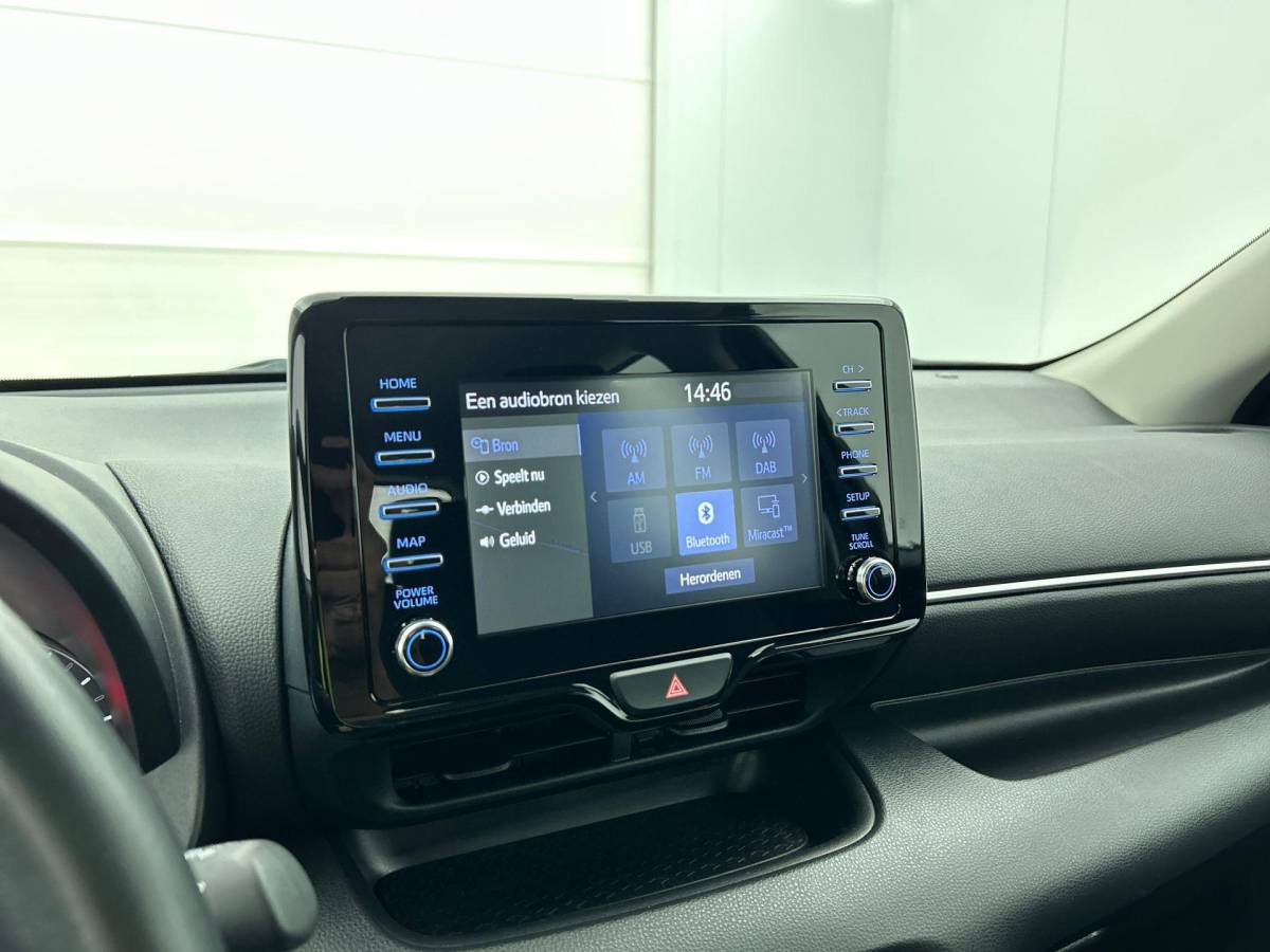 Toyota Yaris Toyota Yaris 1.5 Hybrid Active Auto. Navigatie Apple Carplay/Android Auto Camera Adaptive Cruise Control  Climate Control