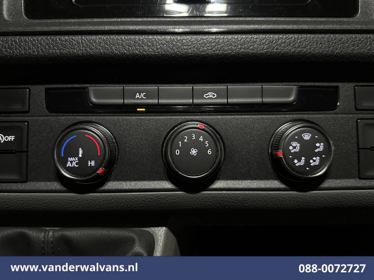 Volkswagen Crafter Volkswagen Crafter 2.0 TDI L3H3 L2H2 Euro6 Airco | Apple Carplay | Android Auto | Parkeersensoren Bijrijdersbank