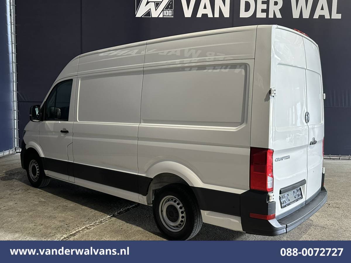 Volkswagen Crafter Volkswagen Crafter 2.0 TDI L3H3 L2H2 Euro6 Airco | Apple Carplay | Android Auto | Parkeersensoren Bijrijdersbank