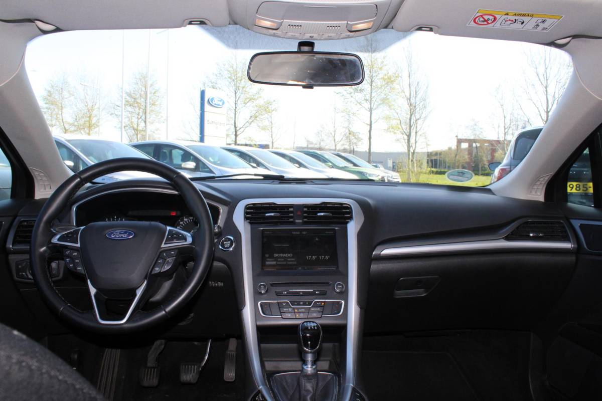 Ford Mondeo Ford Mondeo 1.0 EcoBoost 125 PK Trend | Winterbandenset | Climate Control | Cruise Control | DAB | PDC V+A | Dealeronderhouden