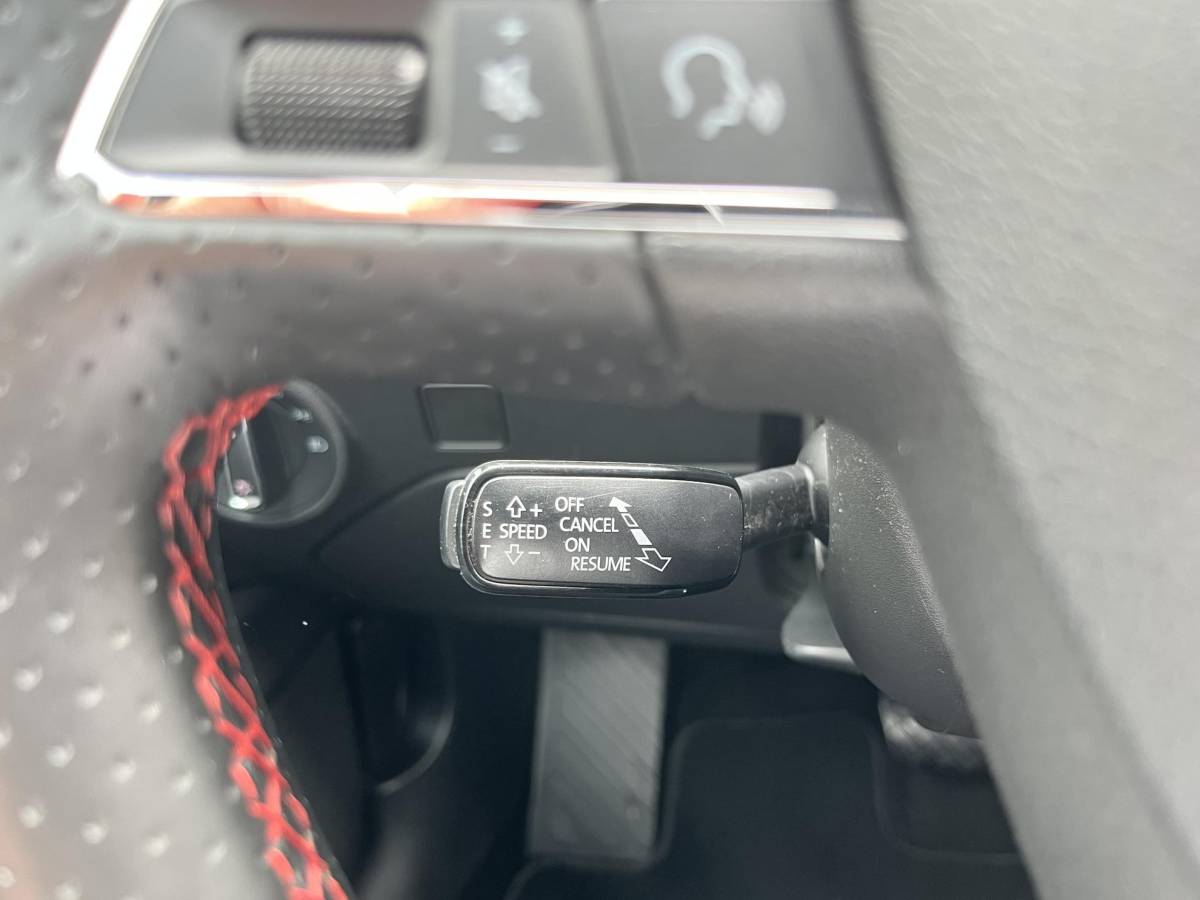 SEAT Leon SEAT Leon 1.5 TSI FR Business Intense | Leder/LED/Navi/Pano.Dak/Clima/Cruise/18″/Stoelverwarming/Apple CarPlay-Android Auto