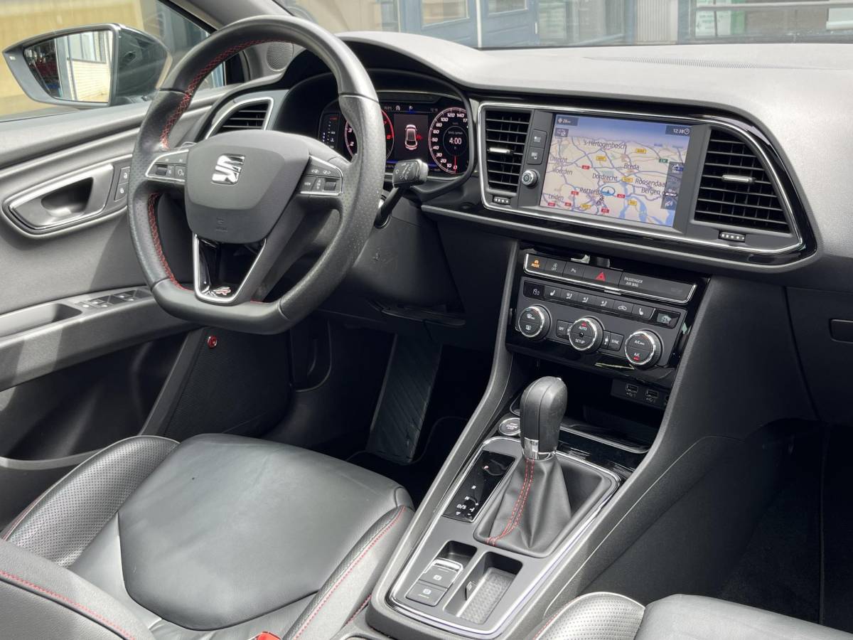 SEAT Leon SEAT Leon 1.5 TSI FR Business Intense | Leder/LED/Navi/Pano.Dak/Clima/Cruise/18″/Stoelverwarming/Apple CarPlay-Android Auto