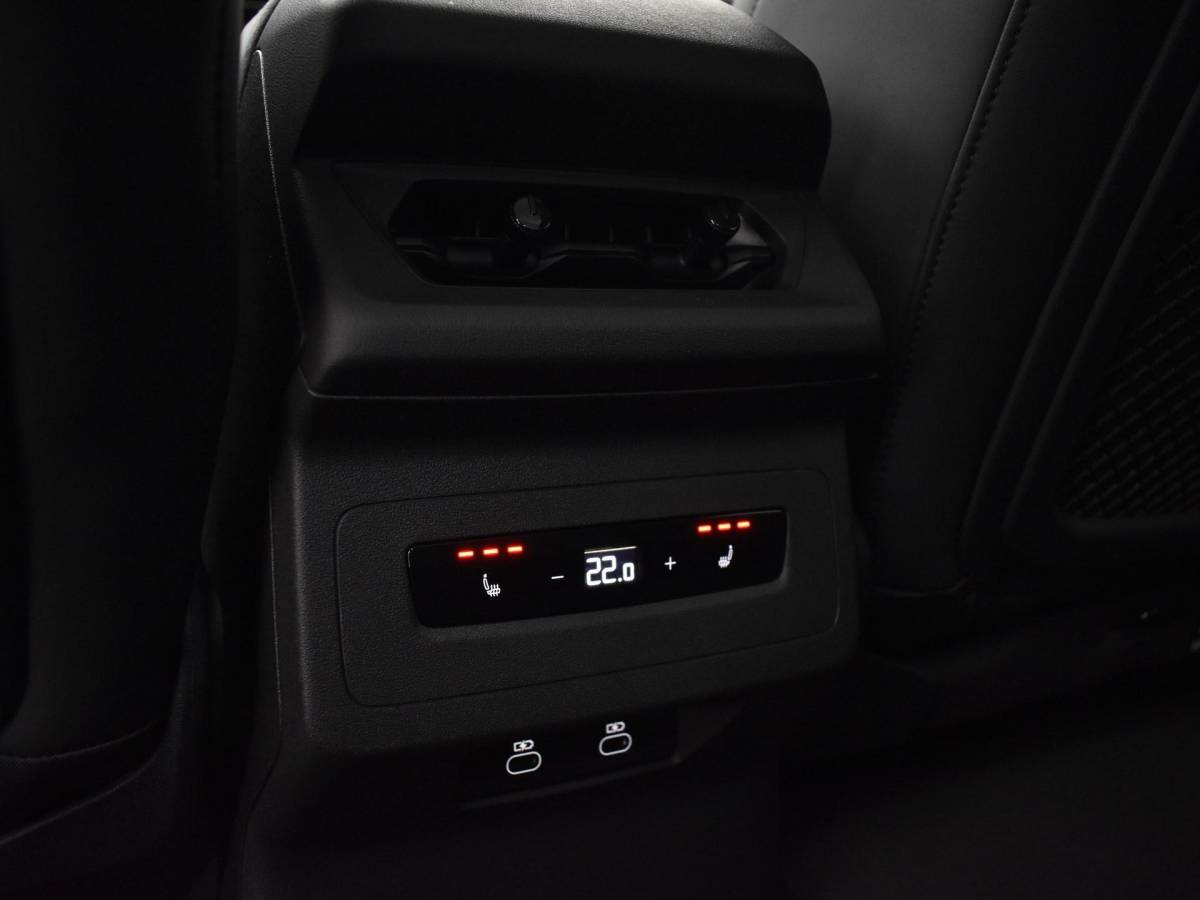 Audi A6 e-tron Audi A6 S edition e-tron 367 PK 100 Kwh · Panorama dak · Luchtvering · 21″LM Velgen · Remzadels rood · Head-Up display · Bang & Olufsen Premium · Servo sluiting · Tech Pro