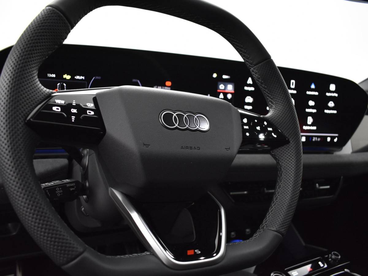 Audi A6 e-tron Audi A6 S edition e-tron 367 PK 100 Kwh · Panorama dak · Luchtvering · 21″LM Velgen · Remzadels rood · Head-Up display · Bang & Olufsen Premium · Servo sluiting · Tech Pro