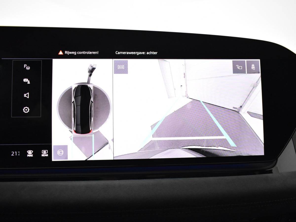 Audi A6 e-tron Audi A6 S edition e-tron 367 PK 100 Kwh · Panorama dak · Luchtvering · 21″LM Velgen · Remzadels rood · Head-Up display · Bang & Olufsen Premium · Servo sluiting · Tech Pro