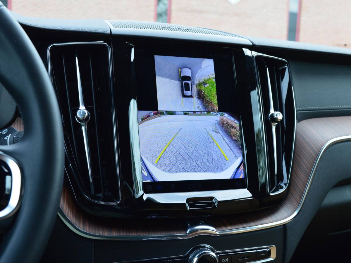 Volvo XC60 Volvo XC60 2.0 T8 Recharge AWD Ultra Dark