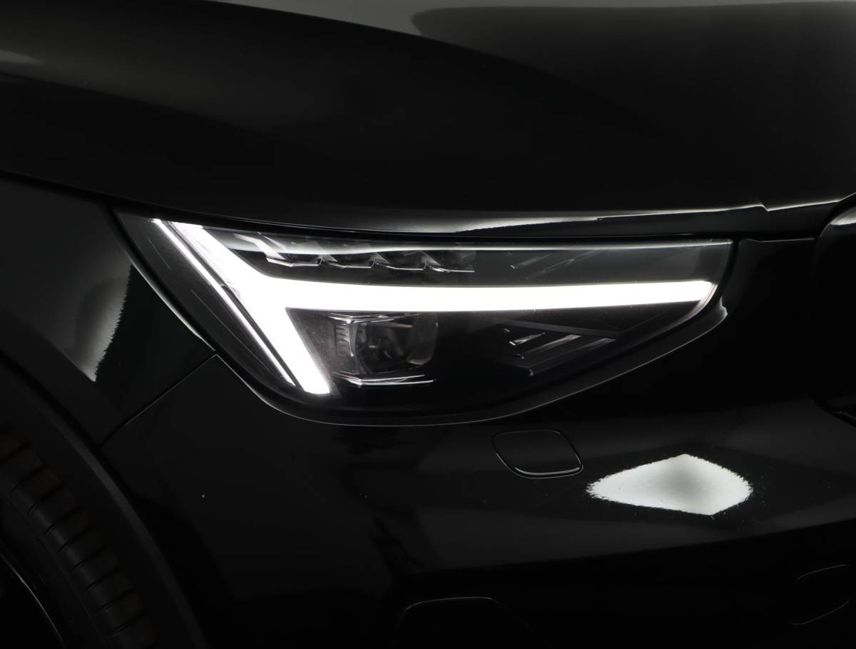 Volvo EX40 Volvo EX40 Twin Motor Performance Ultra Black Edition 82 kWh | NAP | Pano | Harman & Kardon | Memory
