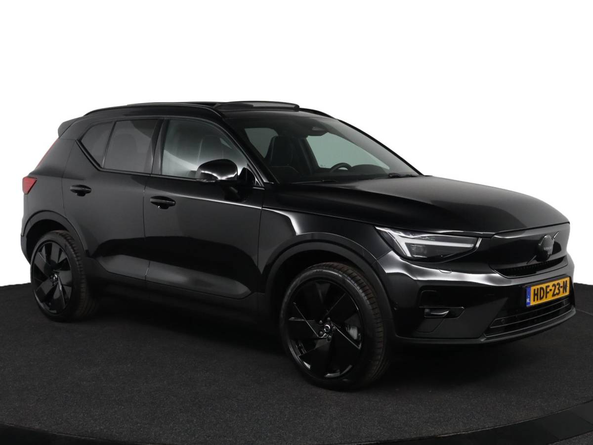 Volvo EX40 Volvo EX40 Twin Motor Performance Ultra Black Edition 82 kWh | NAP | Pano | Harman & Kardon | Memory