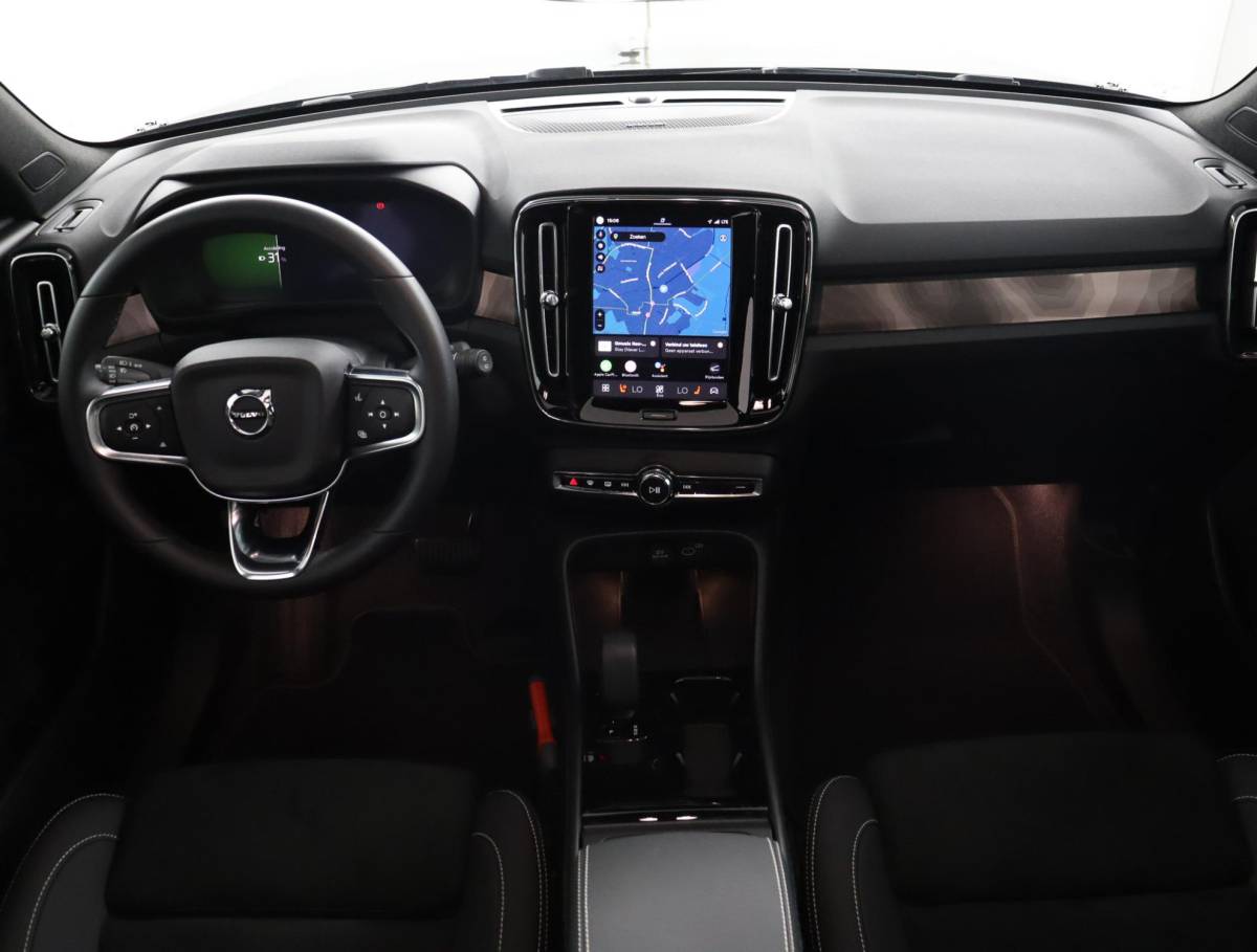 Volvo EX40 Volvo EX40 Twin Motor Performance Ultra Black Edition 82 kWh | NAP | Pano | Harman & Kardon | Memory