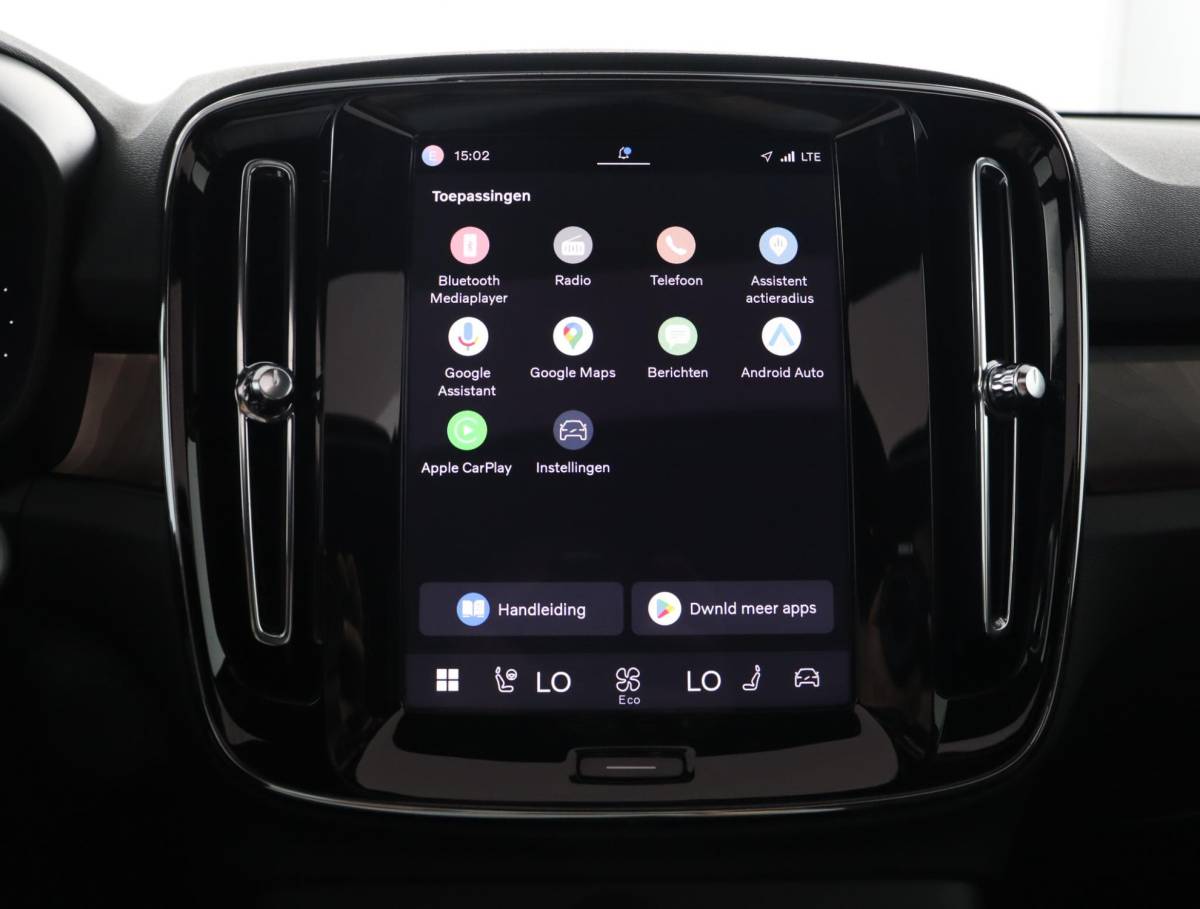 Volvo EX40 Volvo EX40 Twin Motor Performance Ultra Black Edition 82 kWh | NAP | Pano | Harman & Kardon | Memory