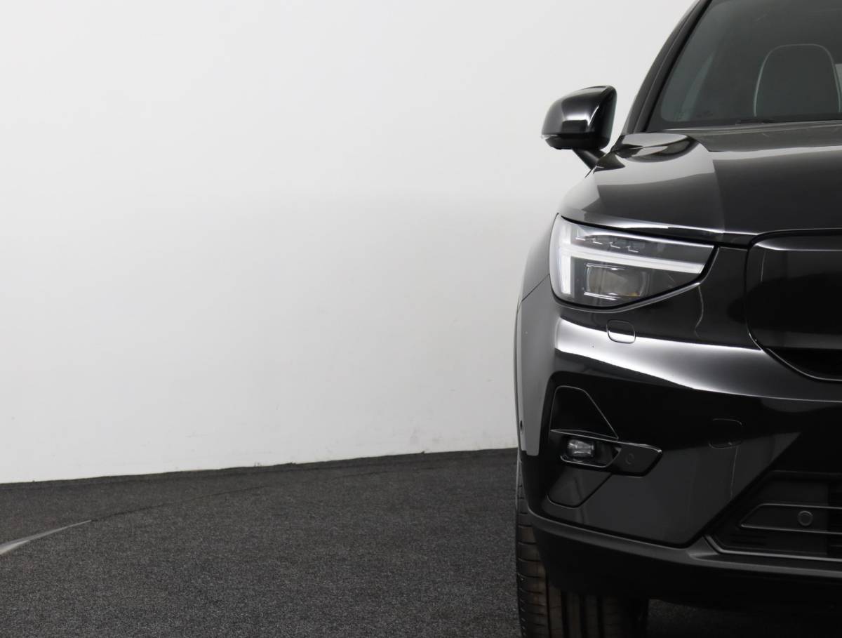 Volvo EX40 Volvo EX40 Twin Motor Performance Ultra Black Edition 82 kWh | NAP | Pano | Harman & Kardon | Memory