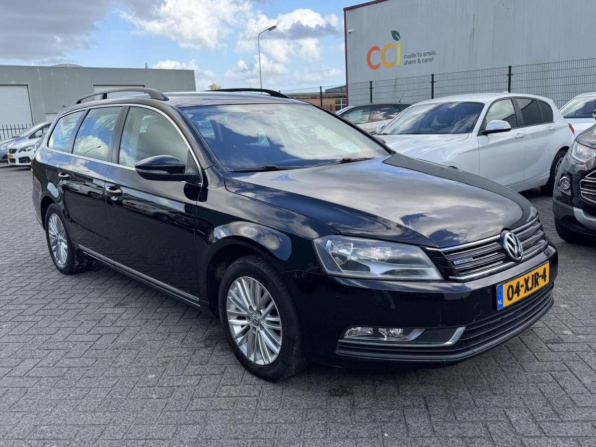Volkswagen Passat Volkswagen Passat Variant 1.4 TSI 122pk Comfortline | Rijklaar & Nieuwe Ketting | Trekhaak | Cruise | Airco | PDC |