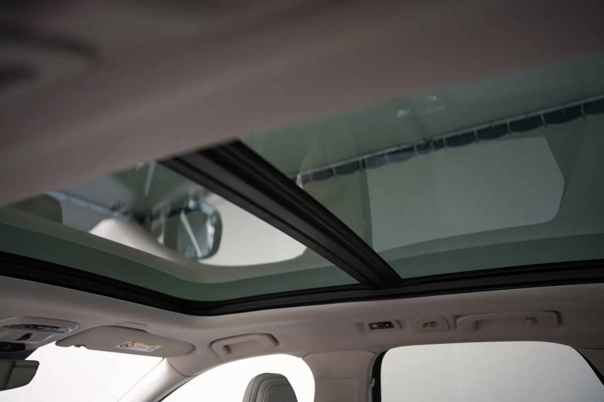 Volvo XC60 Volvo XC60 2.0 T6 Plug-in hybrid AWD Inscription Expr. Aut. [ Panoramadak Leder Apple / Android Stoelen Stuurverwarming cruise Camera ]