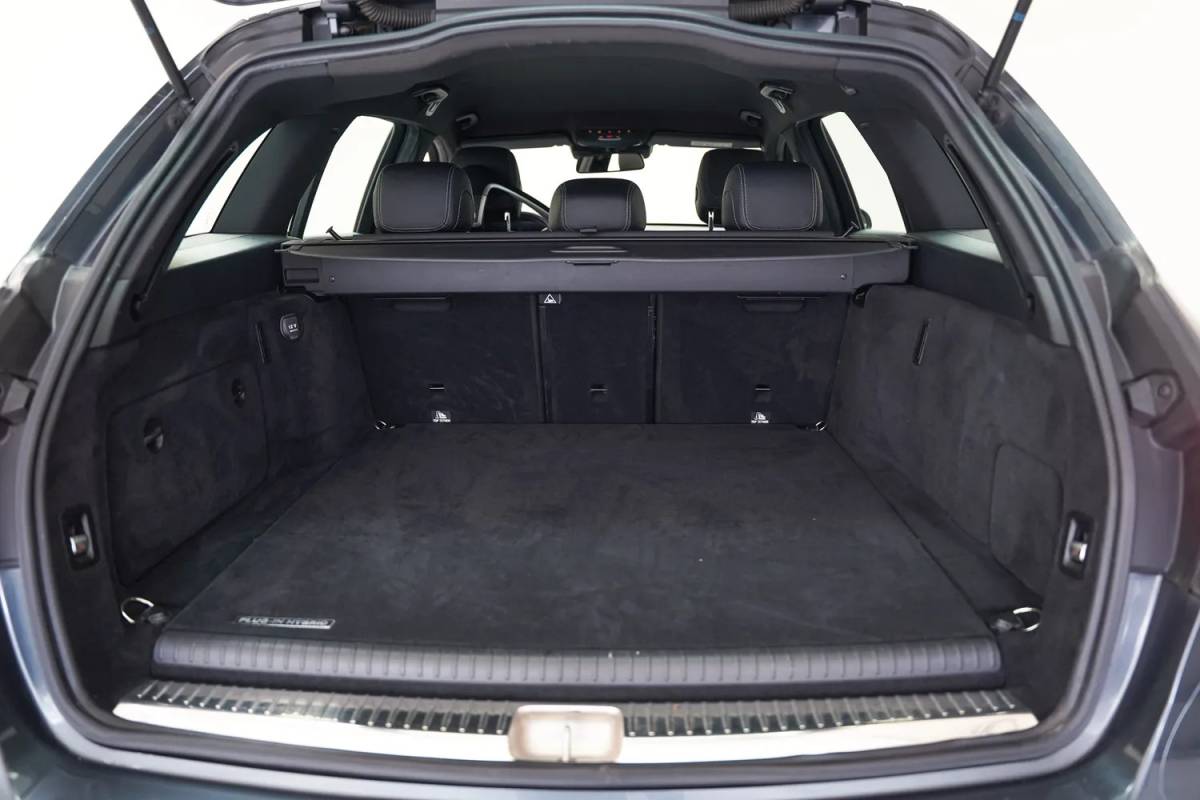 Mercedes-Benz C-Klasse Mercedes-Benz C-Klasse 350 e Lease Edition Plus [ Leder Camera Stoelverwarming ]