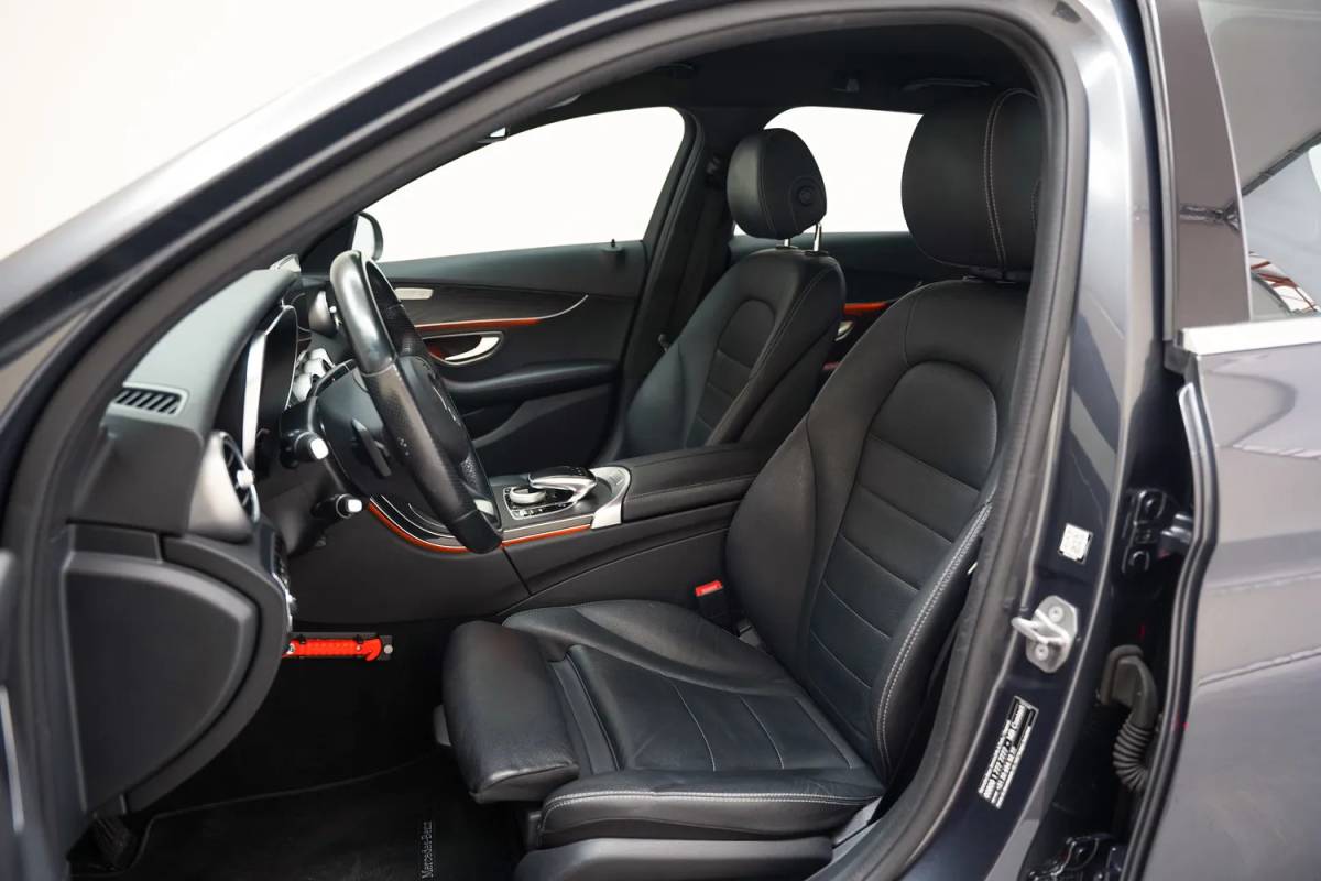 Mercedes-Benz C-Klasse Mercedes-Benz C-Klasse 350 e Lease Edition Plus [ Leder Camera Stoelverwarming ]