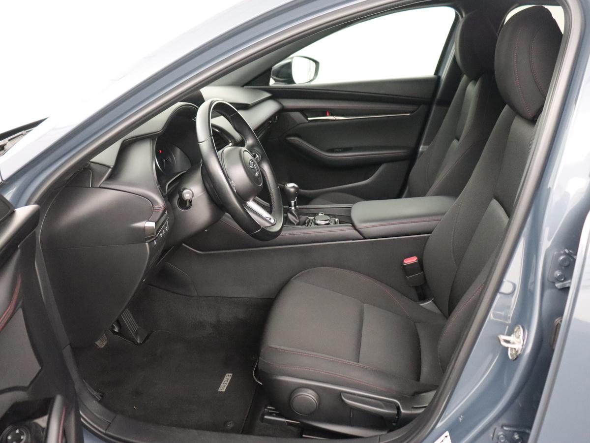 Mazda 3 Mazda 3 2.0 e-SkyActiv-G M Hybrid 150 Homura |  Stoelverwarming | Head-Up | Adaptive cruise | Camera | Carplay | Keyless | Full LED | Navigatie | Dodehoek detectie | 58.800km NAP | Origineel NL