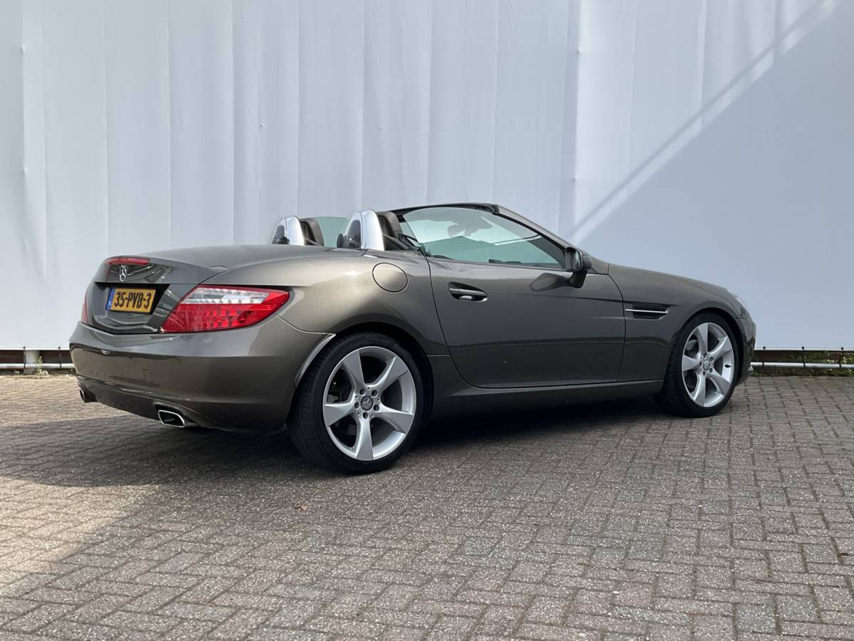 Mercedes-Benz SLK Mercedes-Benz SLK-klasse 200 Aut7 Leer Pano Airscarf Xenon Orig.NL+NAP