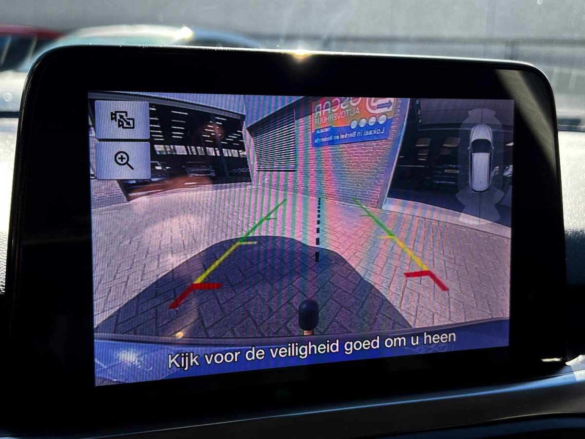 Ford Focus Ford Focus Wagon 1.0 EcoBoost Vignale carplay_Camera_trekh_4x nw banden