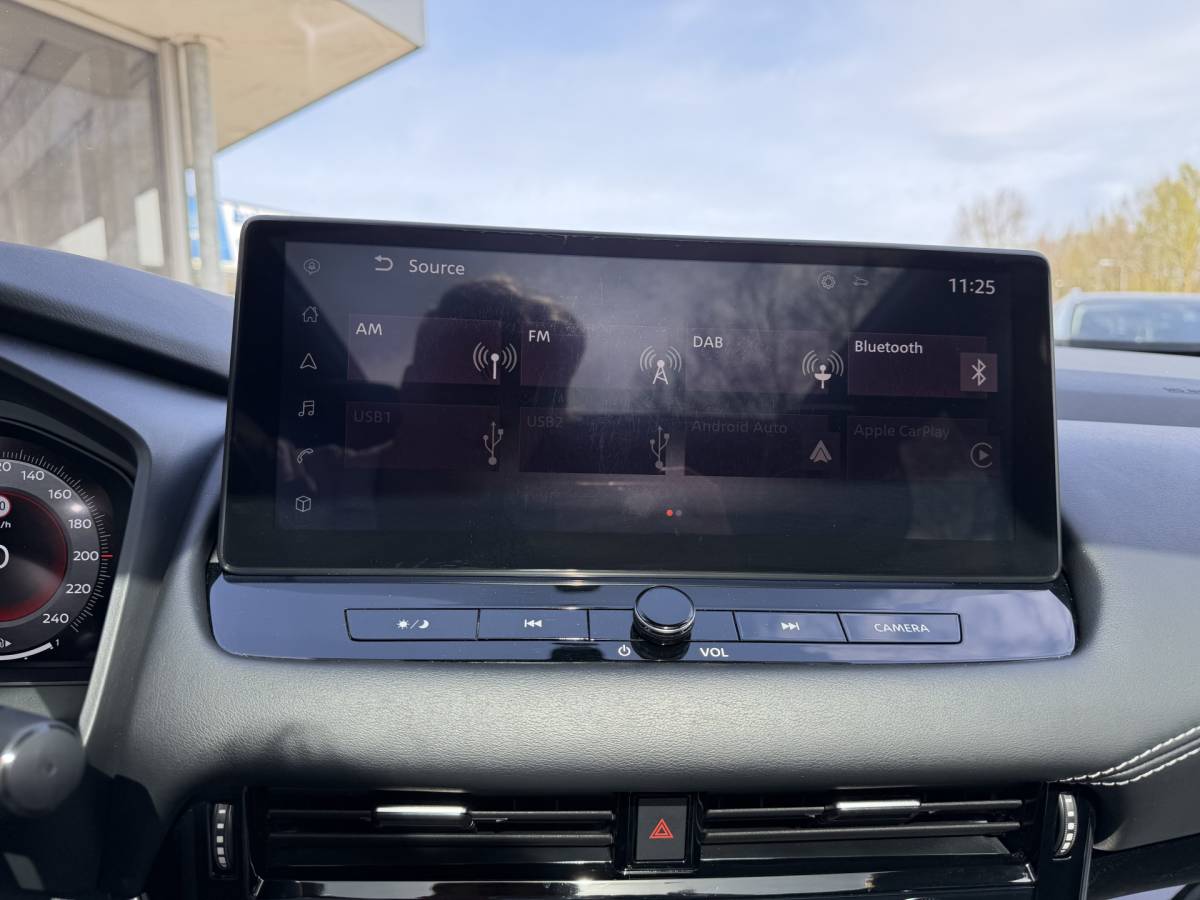 Nissan QASHQAI Nissan Qashqai 1.3 MHEV Xtronic N-Connecta / Automaat / 360 Camera / Panodak / Adap. Cruise / Carplay