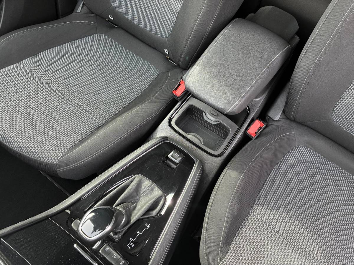 Opel Grandland X Opel Grandland X 1.2 Turbo 130Pk Edition Automaat | Navigatie | Climate Control | Camera | Parkpilot | Cruise control | LED | DAB | LM-Velgen