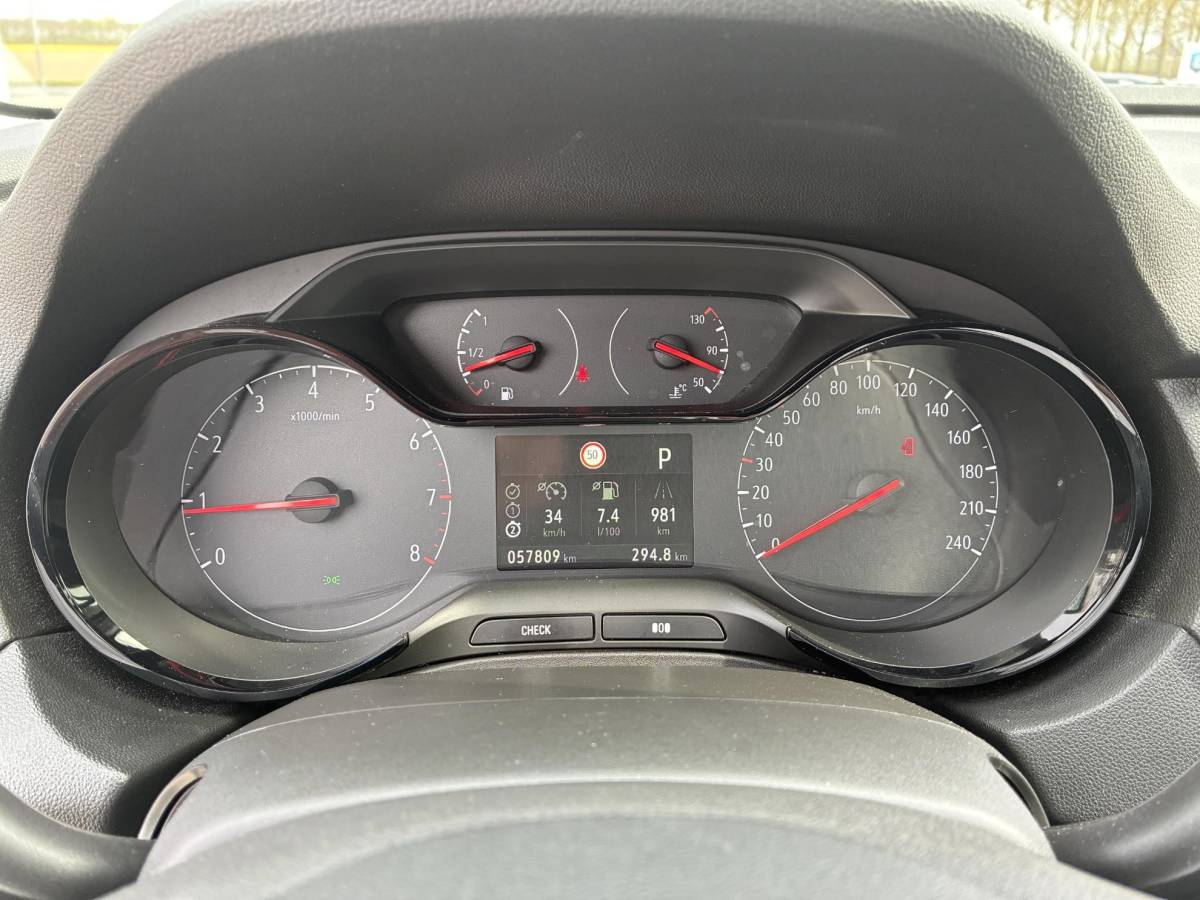 Opel Grandland X Opel Grandland X 1.2 Turbo 130Pk Edition Automaat | Navigatie | Climate Control | Camera | Parkpilot | Cruise control | LED | DAB | LM-Velgen