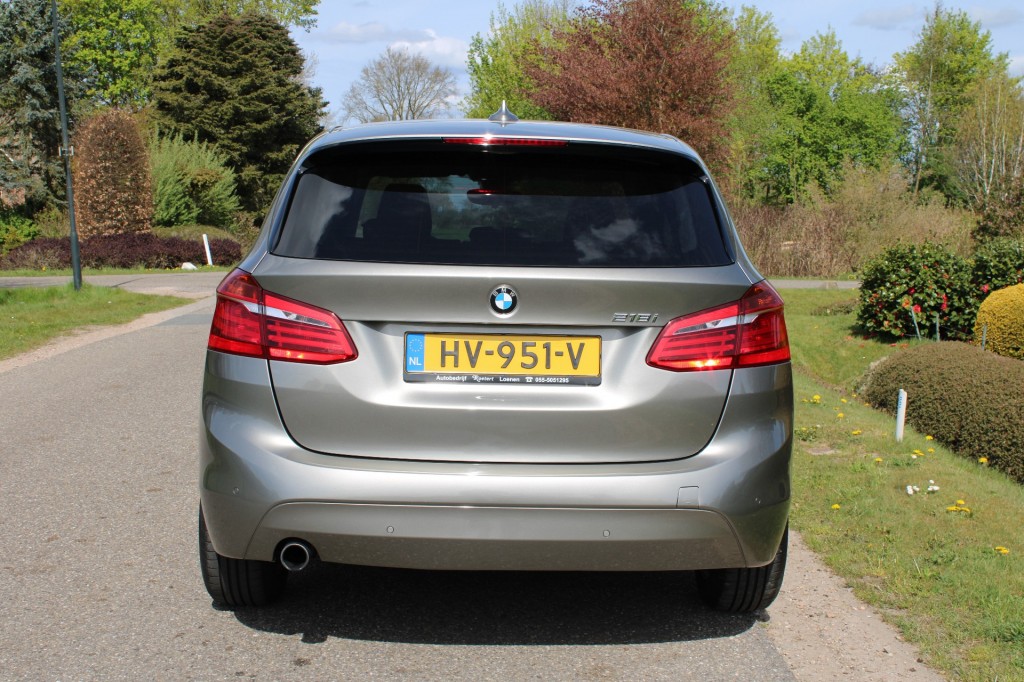 BMW 2 Serie Bmw 2-serie Active Tourer 218i 136pk Automaat Essential ECC/Cruise/Navi/PDC/Trekhaak