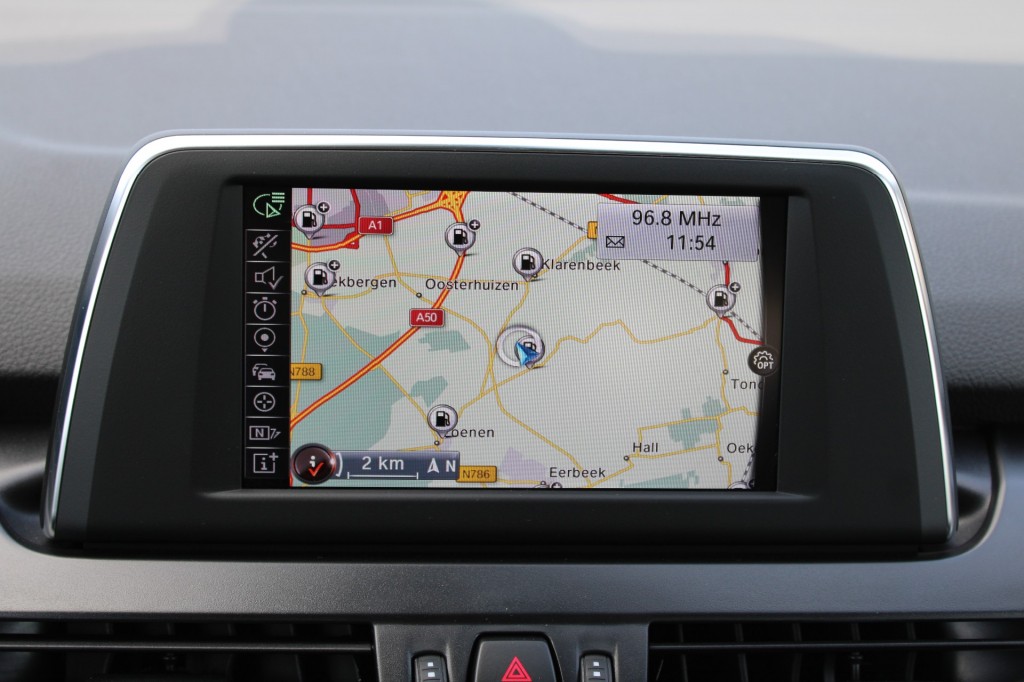 BMW 2 Serie Bmw 2-serie Active Tourer 218i 136pk Automaat Essential ECC/Cruise/Navi/PDC/Trekhaak