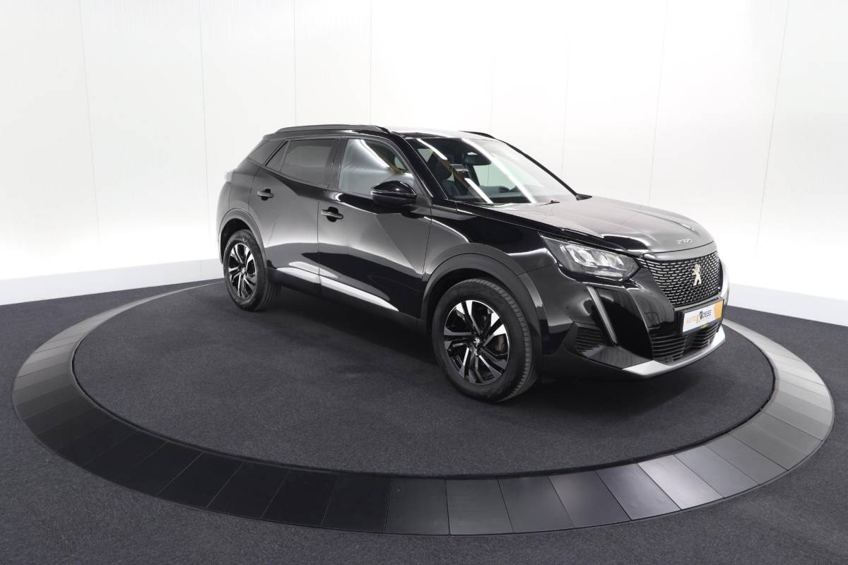 Peugeot 2008 Peugeot 2008 1.2 PureTech Allure Pack | Navigatie | Parkeersensoren | Apple Carplay